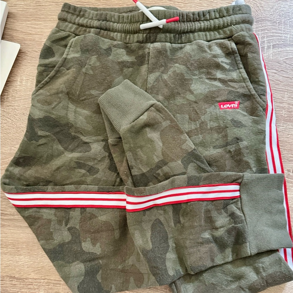 Levi’s Pants